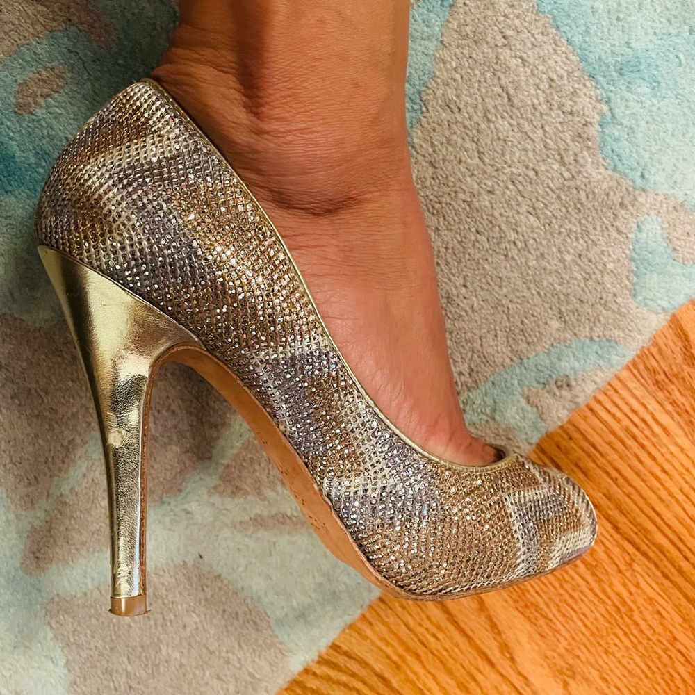 Aldo gold/silver heels, size 7 1/2, (38)